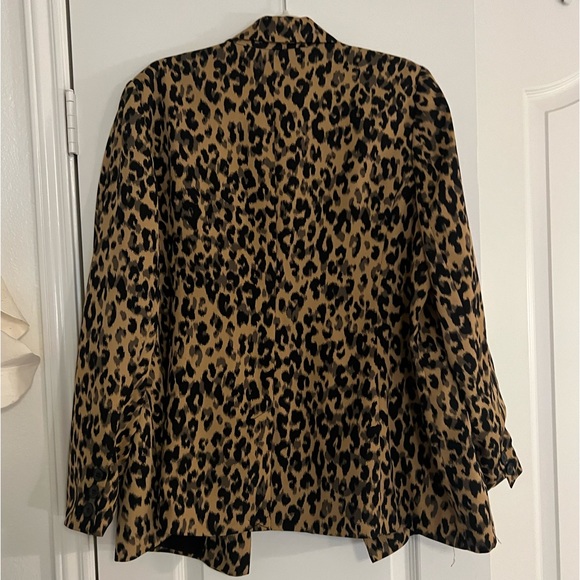 Halogen Single Button Blazer in Taupe Animal Print Cheetah - Picture 7 of 14